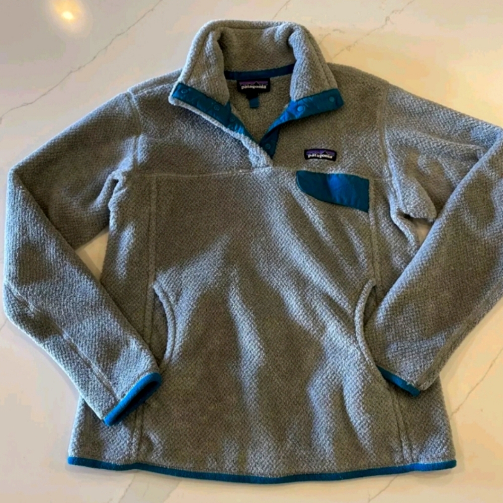 Womens Medium Patagonia sweatshirt